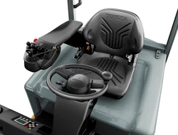 Carretilla Toyota traigo-80_driver-seat